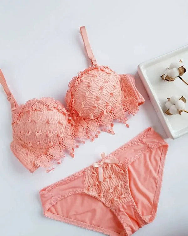 High Quality Women Lace embroidered Push Up Underwire Bra And Panty Set