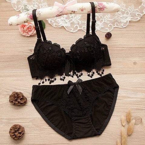 High Quality Women Lace embroidered Push Up Underwire Bra And Panty Set
